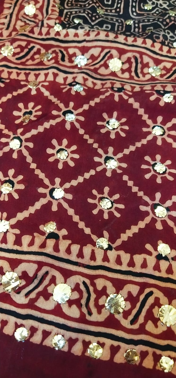Ajrak Mukesh Kamdani