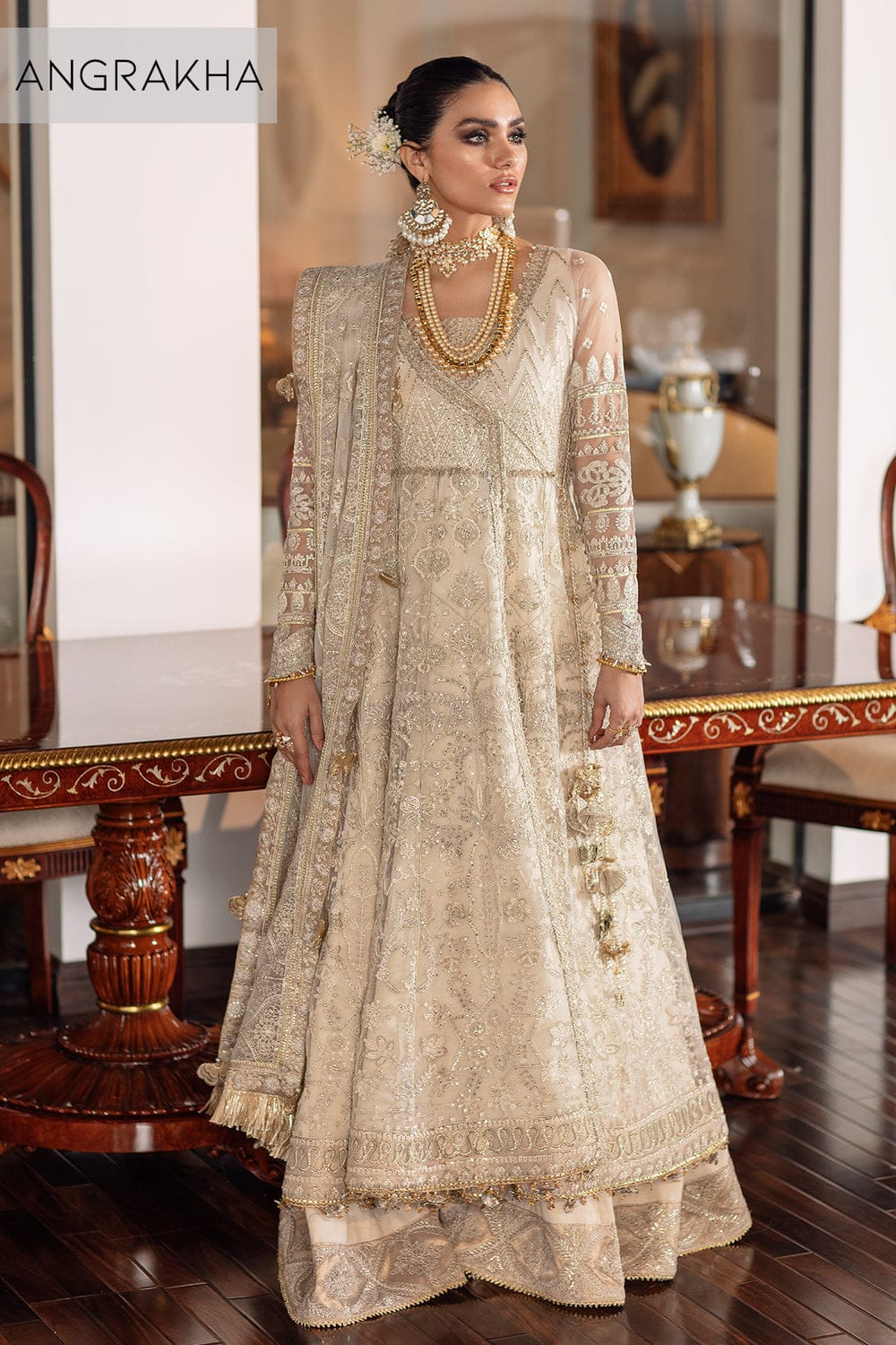 White Gold Elegance