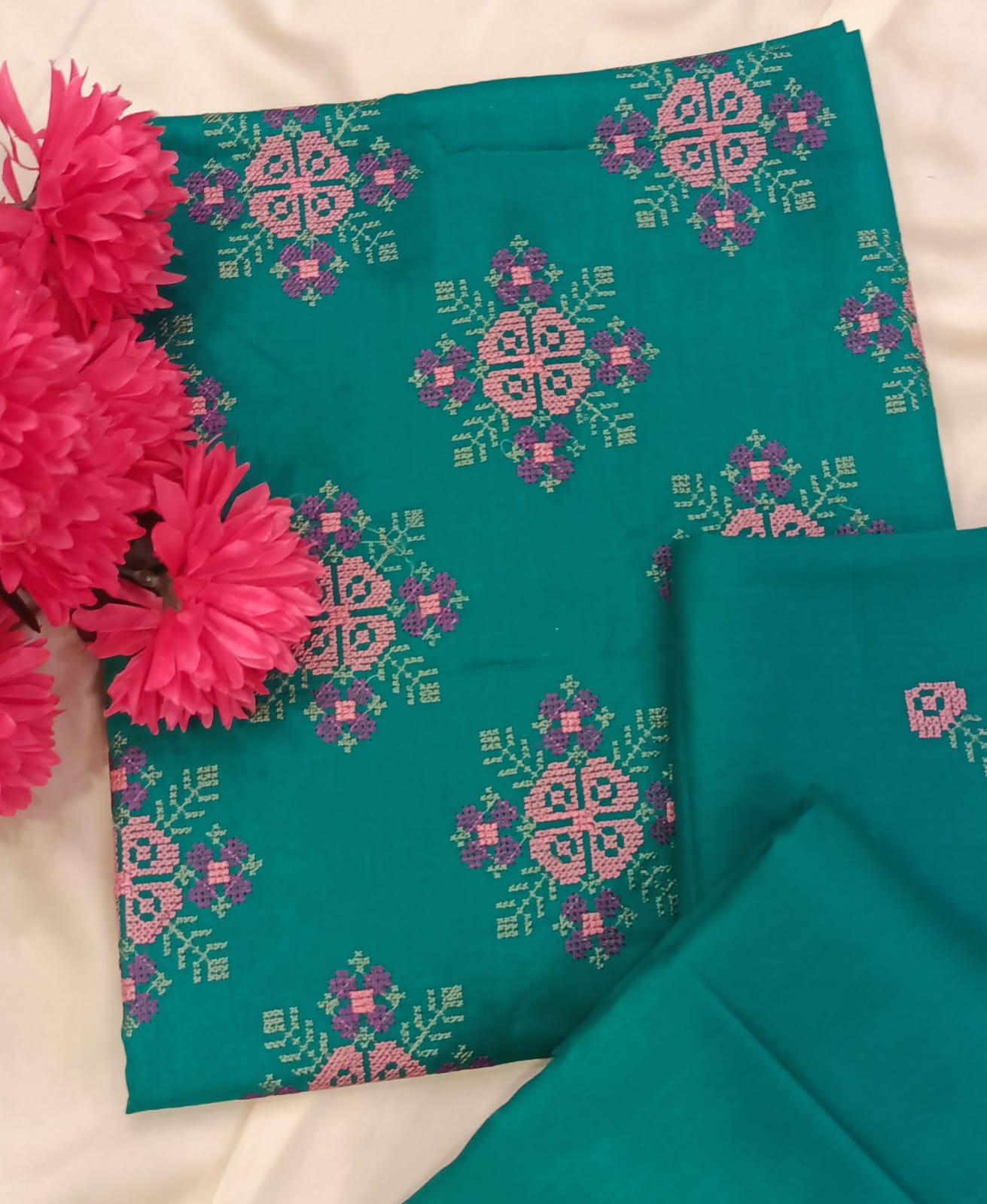 Embroidered Lawn 2PC By Sunny Embroidery