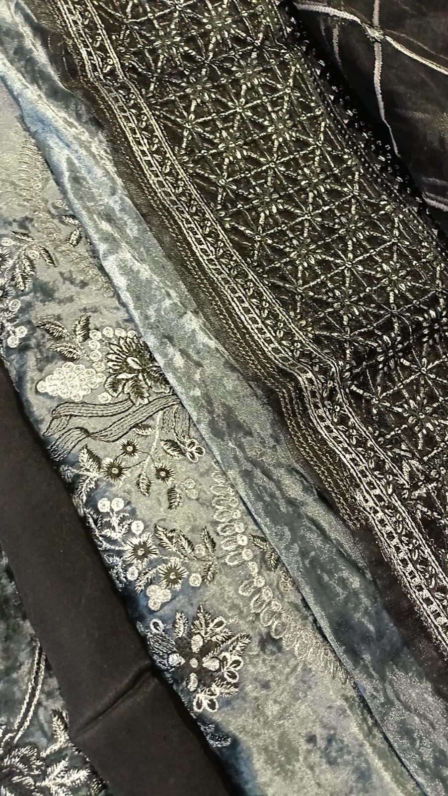 Luxury Un-stitched Saree - SUNNY Embroidery Creations