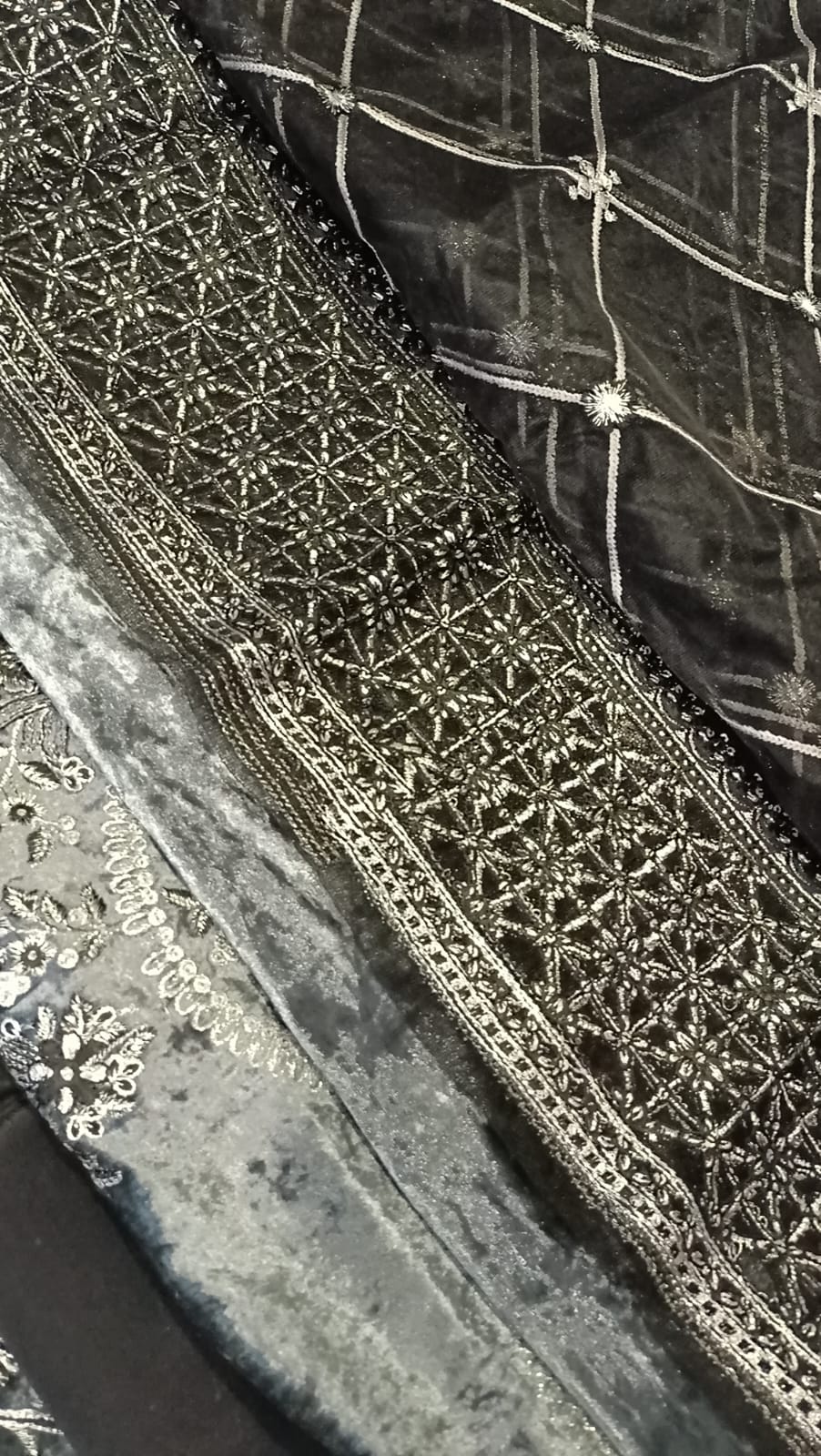 Luxury Un-stitched Saree - SUNNY Embroidery Creations