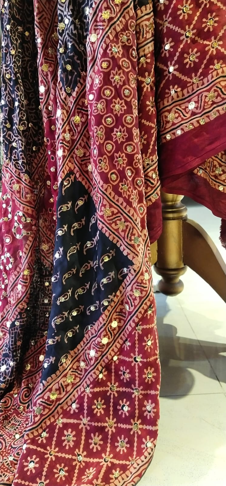 Ajrak Mukesh Kamdani