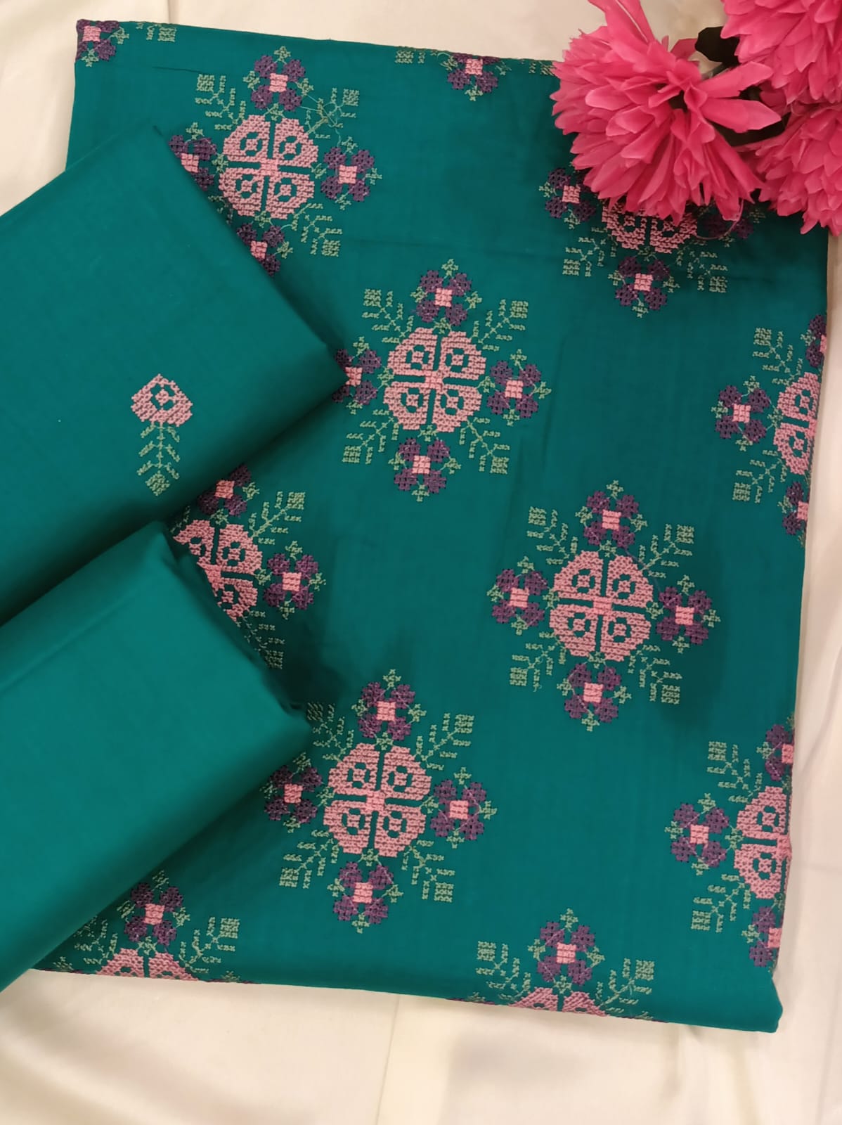 Embroidered Lawn 2PC By Sunny Embroidery
