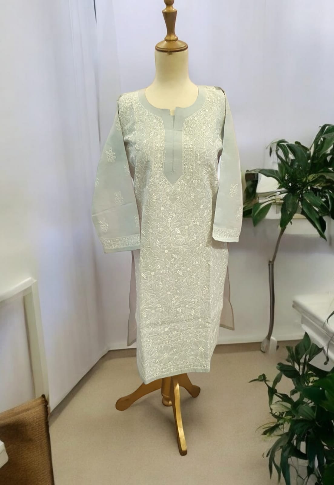handmade chikankari lawn embroidery hand embroidered lawn kurta