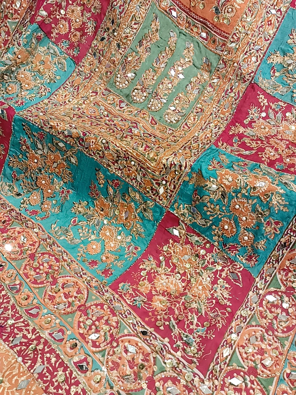Aaina Embroidered Dupatta - SUNNY Embroidery Creations